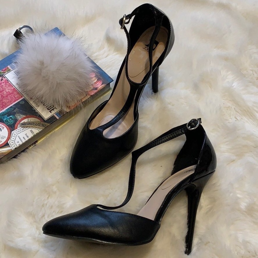 Joe's Jeans Black Pointed Toe Ankle Strap Stiletto Heels